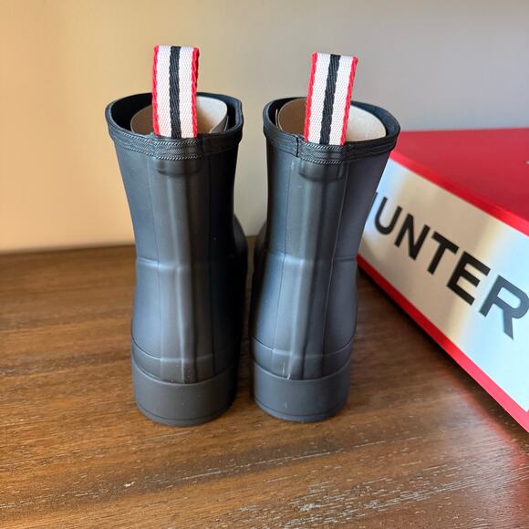 Hunter Woman’s Original Black Play Short Rain Boots- Size 9M - Picture 4 of 8